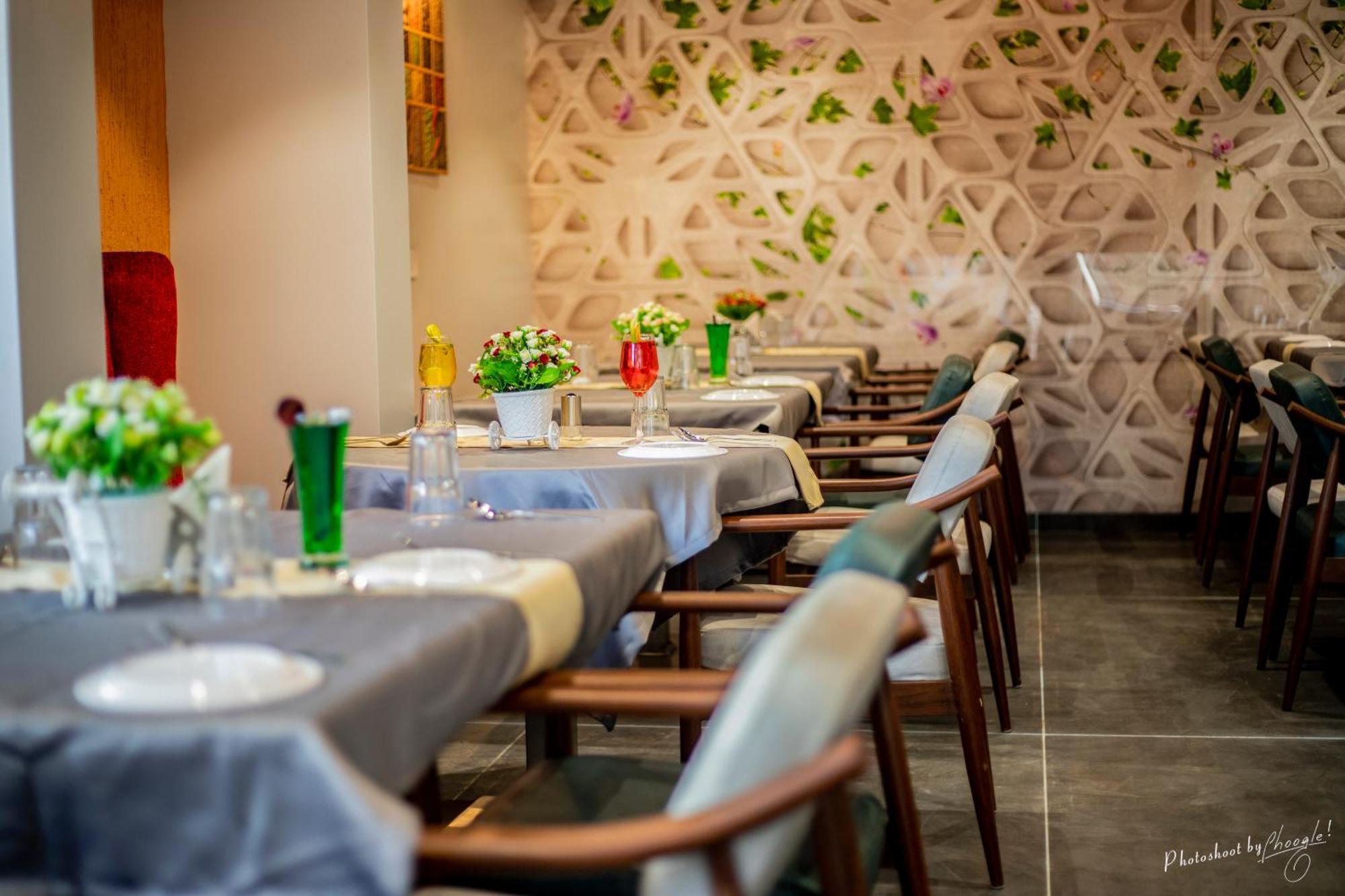 אחמדנגר Hotel Prabha Palace מראה חיצוני תמונה